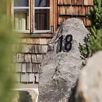 Villa Moxn Lungau - Authentic Luxury Living Ramingstein