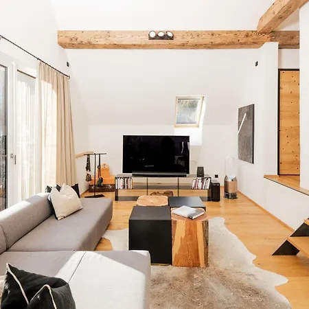 Villa Moxn Lungau - Authentic Luxury Living