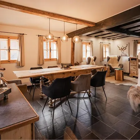 Moxn Lungau - Authentic Luxury Living Villa